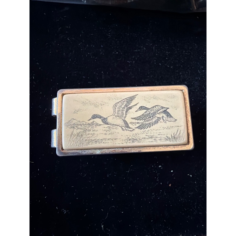 Vintage Anson Scrimshaw Duck Money Clip Gold Tone Flying Mallards Pat 2149112
